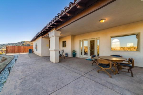 Beautiful Boulders View House Near Joshua Tree